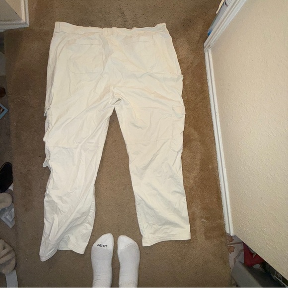 Abercrombie & Fitch‎ White Cargo Pants - Picture 5 of 10